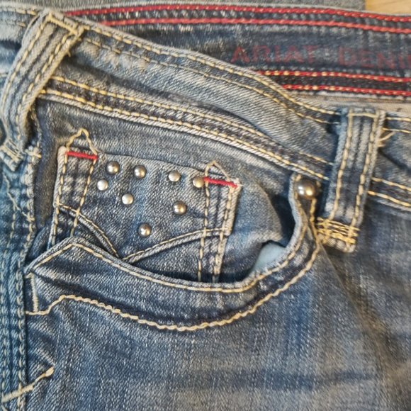Ariat "Ruby" Bootcut Button Flap Pocket Jeans, 31S - Picture 6 of 10